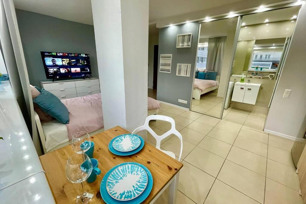 Apartamento GOLD 3 Metro x2 WiFi 300 Mbs 60'TV Netflix HBO AppleTV+ Varsovia Exterior foto