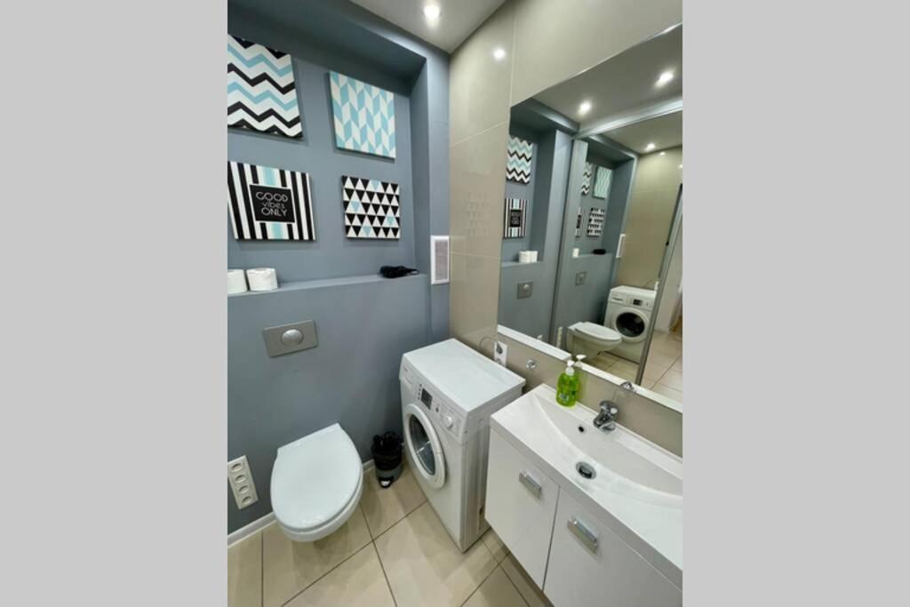 Apartamento GOLD 3 Metro x2 WiFi 300 Mbs 60'TV Netflix HBO AppleTV+ Varsovia Exterior foto